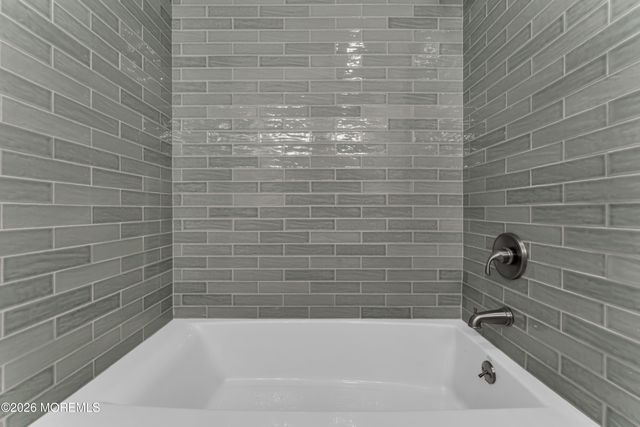 2 Templer Way, Hazlet, NJ 07730