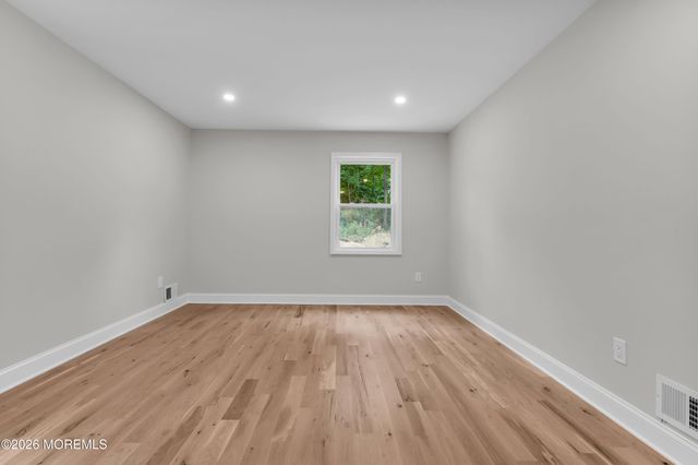 2 Templer Way, Hazlet, NJ 07730