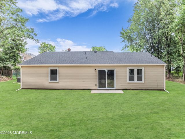 2 Templer Way, Hazlet, NJ 07730
