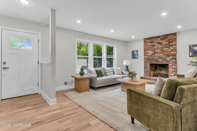 2 Templer Way, Hazlet, NJ 07730