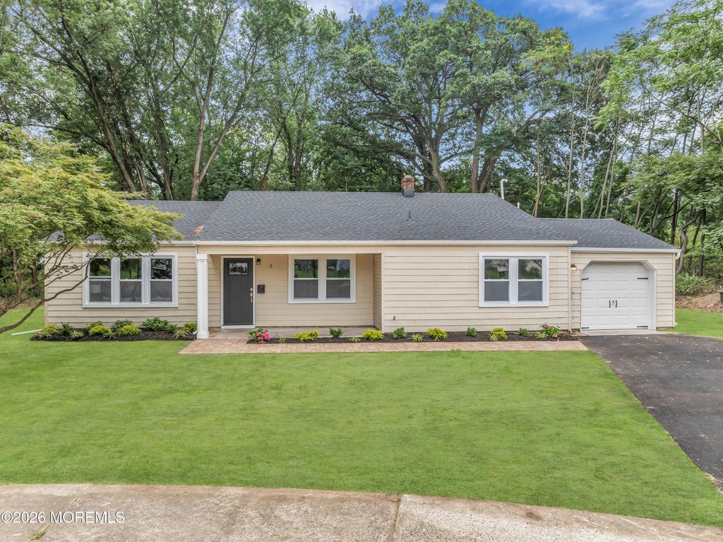 2 Templer Way, Hazlet, NJ 07730