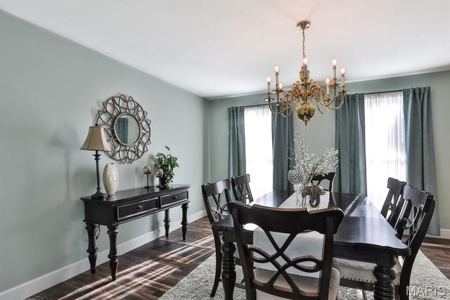 5527 Hennsley Circle, Weldon Spring, MO 63304