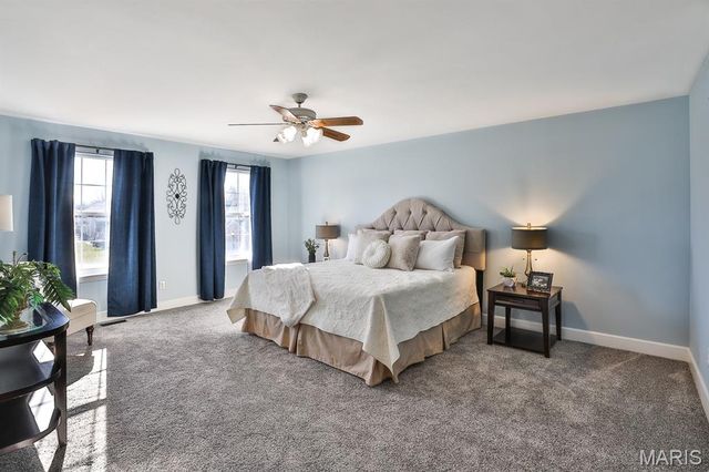 5527 Hennsley Circle, Weldon Spring, MO 63304