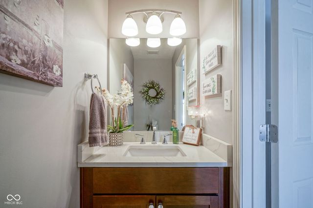 11475 Clay Court 103, Fishers, IN 46037