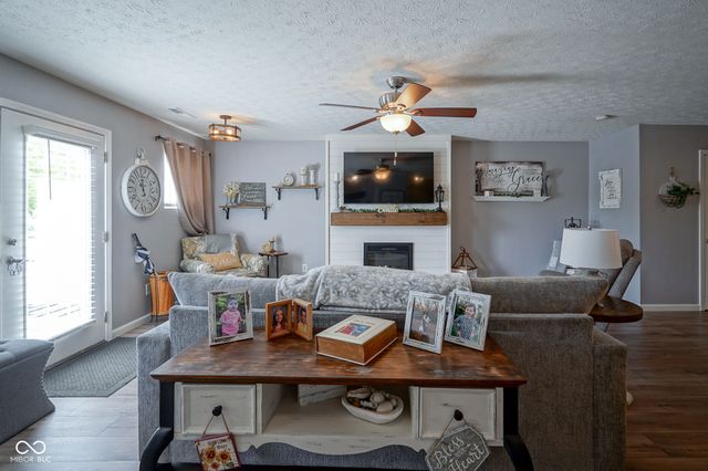 11475 Clay Court 103, Fishers, IN 46037