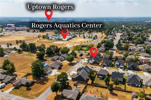 2331 W Seminole Drive, Rogers, AR 72758