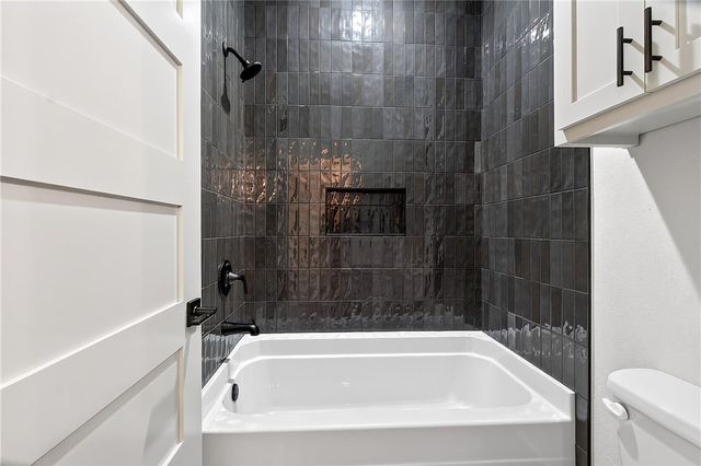 2331 W Seminole Drive, Rogers, AR 72758