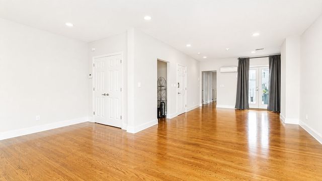 9 Auburn Street 2, Boston, MA 02129