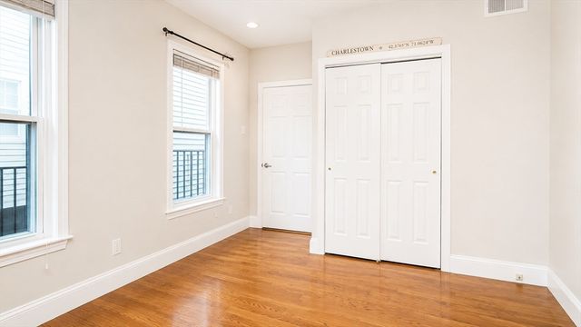9 Auburn Street 2, Boston, MA 02129
