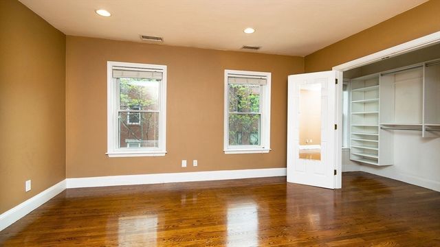 9 Auburn Street 2, Boston, MA 02129