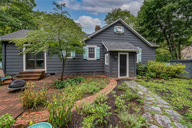 502 Brooklyn Boulevard, Brightwaters, NY 11718