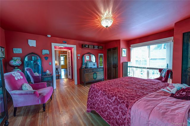 502 Brooklyn Boulevard, Brightwaters, NY 11718