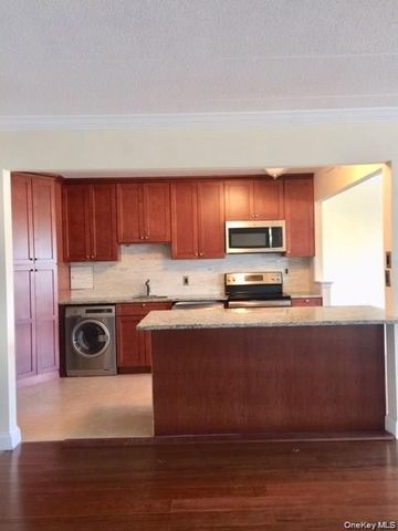 30 Greenridge Avenue 4D, White Plains, NY 10605