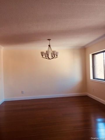 30 Greenridge Avenue 4D, White Plains, NY 10605