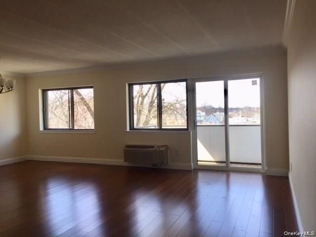 30 Greenridge Avenue 4D, White Plains, NY 10605