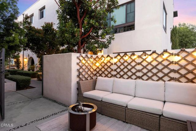 2931 W Exposition Place 1, Los Angeles, CA 90018