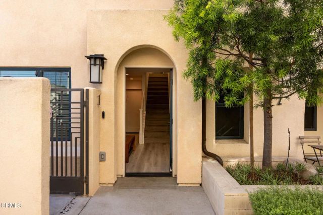 2931 W Exposition Place 1, Los Angeles, CA 90018