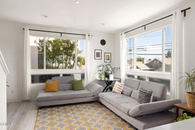 2931 W Exposition Place 1, Los Angeles, CA 90018
