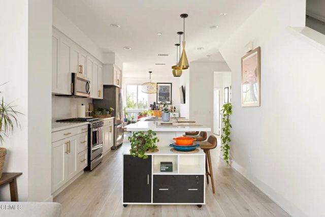 2931 W Exposition Place 1, Los Angeles, CA 90018