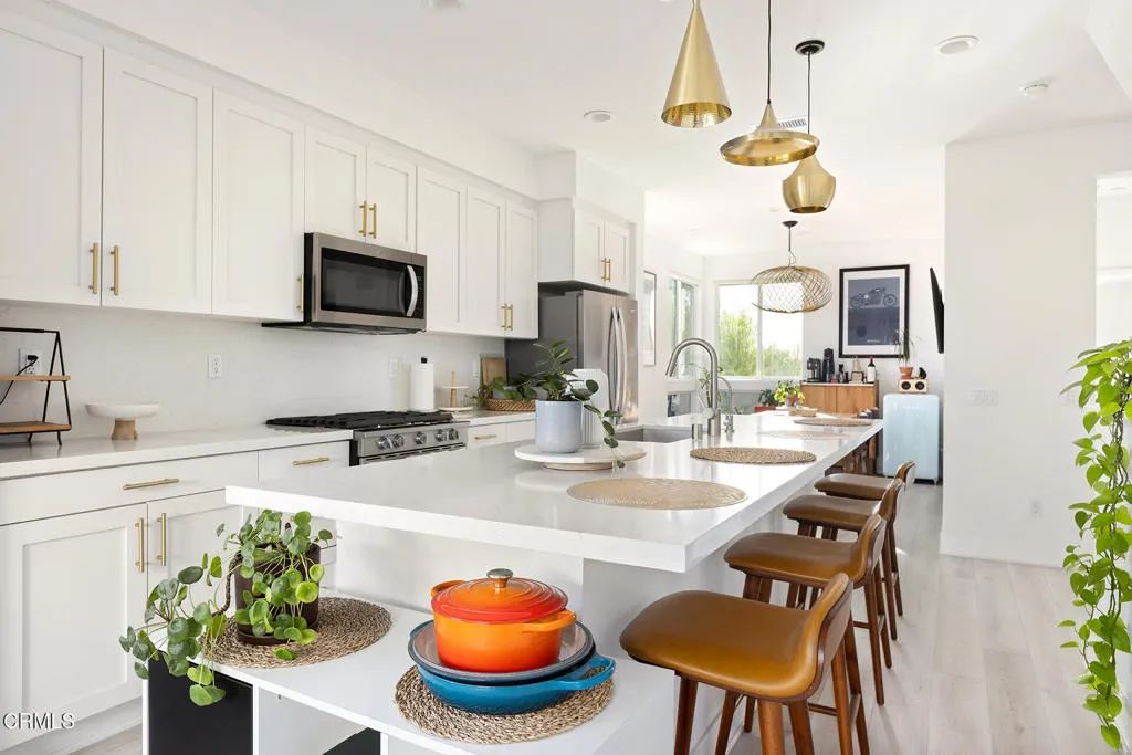 2931 W Exposition Place 1, Los Angeles, CA 90018