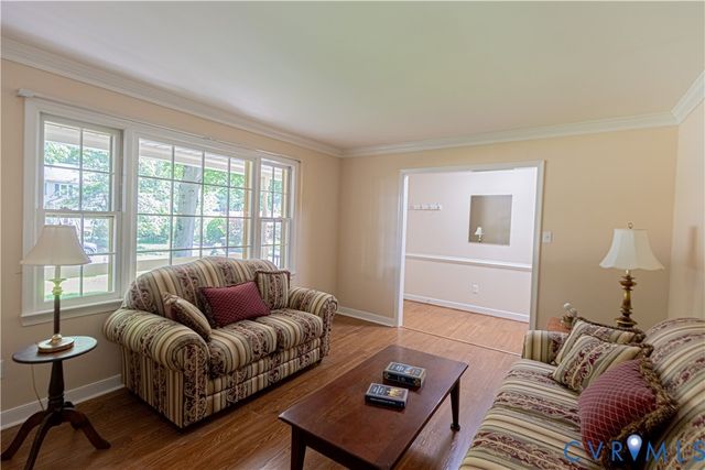 9741 Ashworth Dr, North Chesterfield, VA 23236