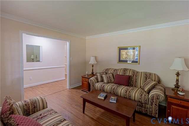 9741 Ashworth Dr, North Chesterfield, VA 23236