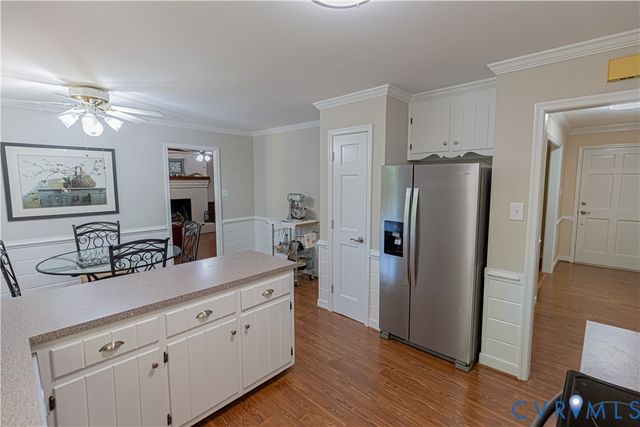 9741 Ashworth Dr, North Chesterfield, VA 23236