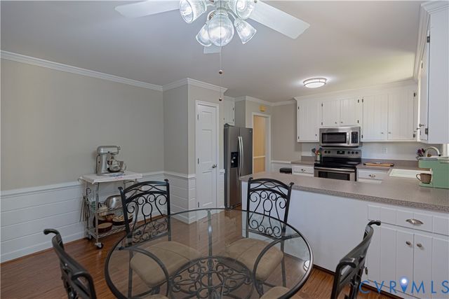 9741 Ashworth Dr, North Chesterfield, VA 23236