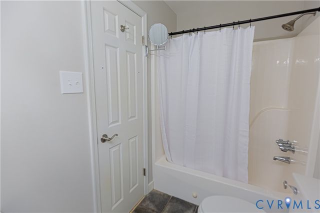 9741 Ashworth Dr, North Chesterfield, VA 23236