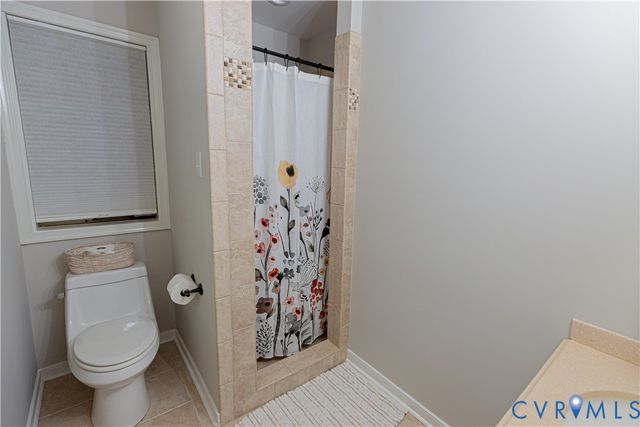 9741 Ashworth Dr, North Chesterfield, VA 23236