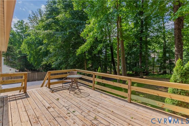 9741 Ashworth Dr, North Chesterfield, VA 23236