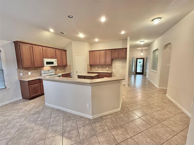 608 Pebblestone Walk DR, Cedar Park, TX 78613