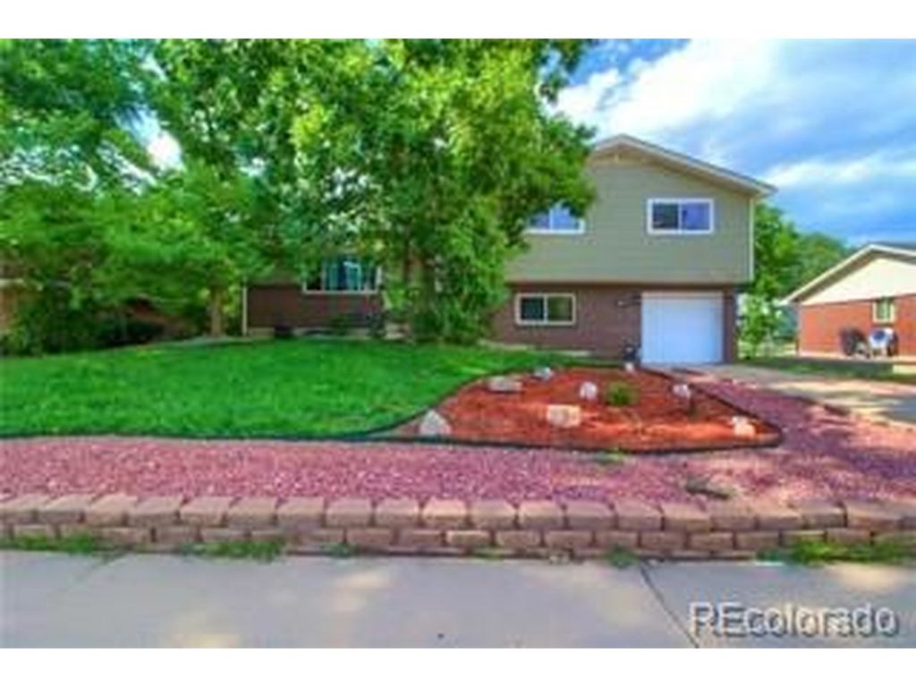 187 Wallace St, Northglenn, CO 80234