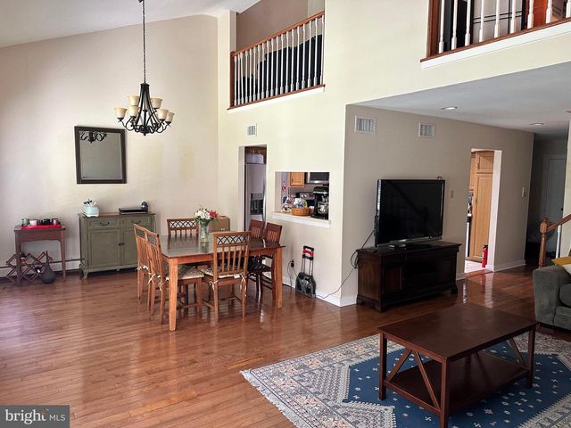301 BROWNING LN #20, Cherry Hill, NJ 08003