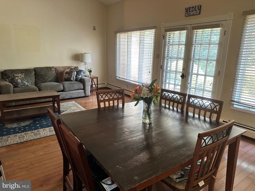 301 BROWNING LN #20, Cherry Hill, NJ 08003