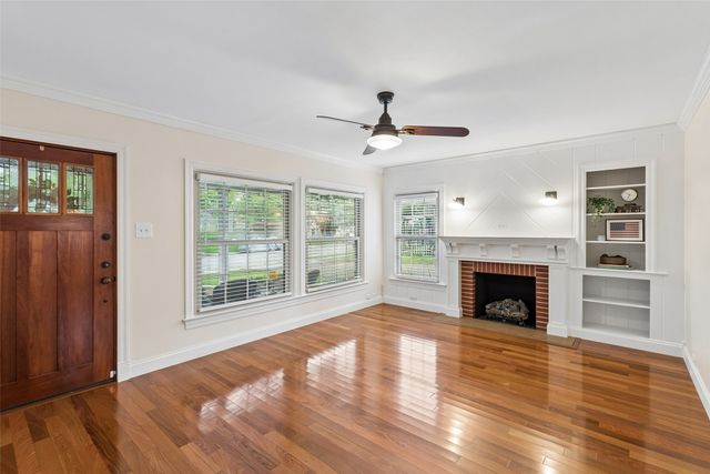 2427 Alco Avenue, Dallas, TX 75211