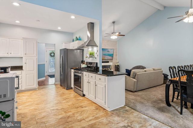 89 CRESTHAVEN DR, Ocean Pines, MD 21811