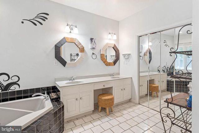 89 CRESTHAVEN DR, Ocean Pines, MD 21811