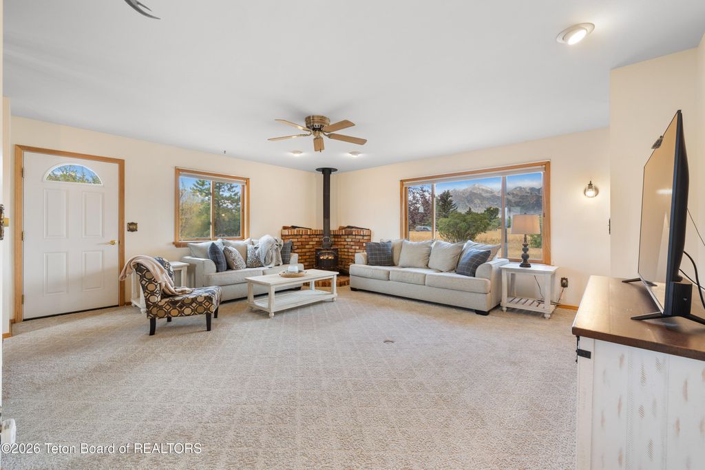 600 PONDEROSA Drive, Jackson, WY 83001 photo 22