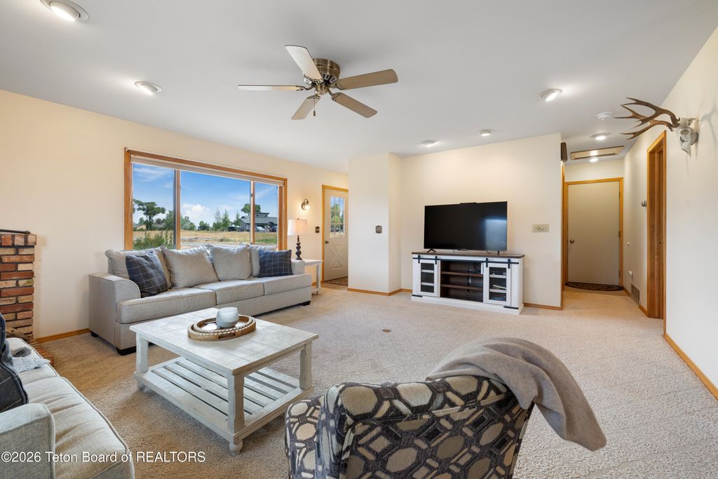 600 PONDEROSA Drive, Jackson, WY 83001 photo 23
