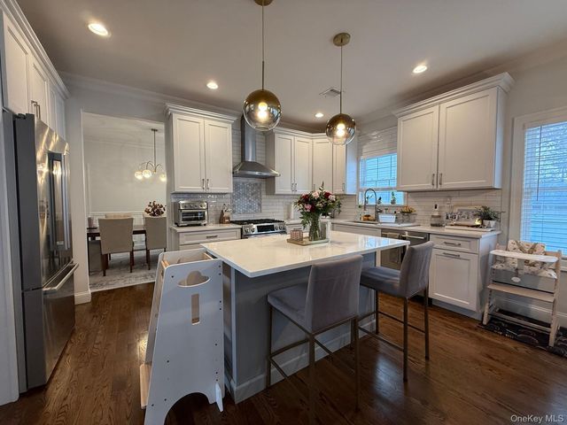 116 Winifred Drive, Merrick, NY 11566