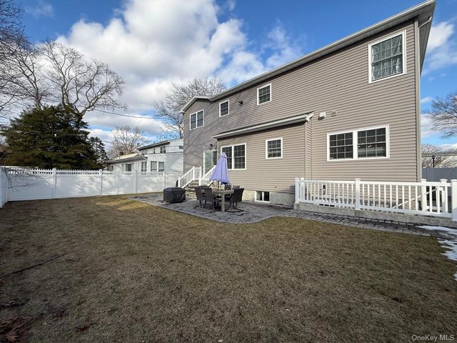 116 Winifred Drive, Merrick, NY 11566