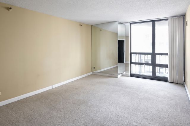10 E Ontario Street 4007, Chicago, IL 60611