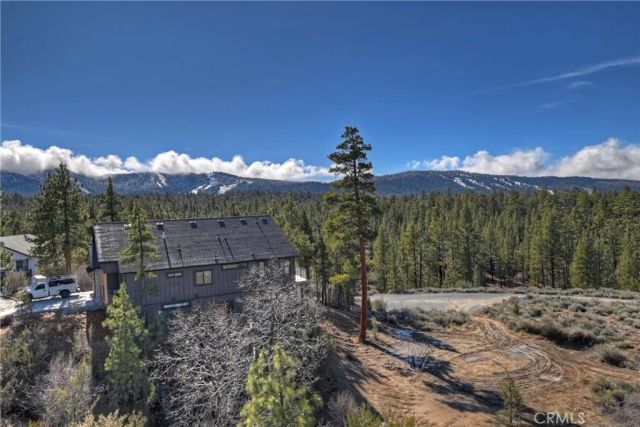 506 Wood bridge, Big Bear City, CA 92314