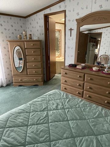 W13924 Lewis LANE, Athelstane, WI 54104