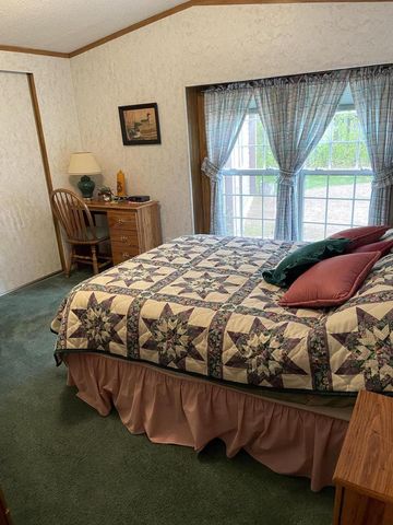 W13924 Lewis LANE, Athelstane, WI 54104