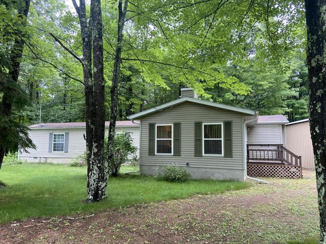 W13924 Lewis LANE, Athelstane, WI 54104