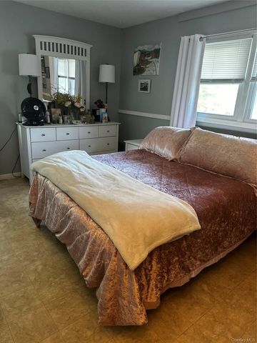1425 State Route 32, Wallkill, NY 12589