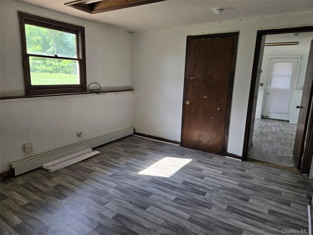 1425 State Route 32, Wallkill, NY 12589