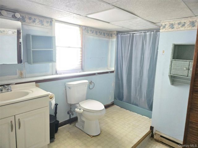 1425 State Route 32, Wallkill, NY 12589